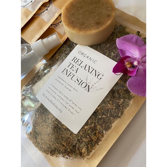 Organic Lavender Spa Gift Set, Relaxation Box for Her, Lavender Bath & Body Gift - Picture 4 of 10